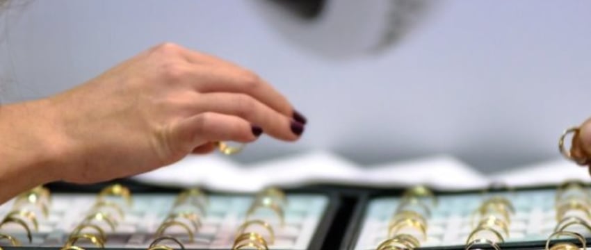 Белоруска дала в интернете 41 объявление о продаже ювелирки и получила штраф