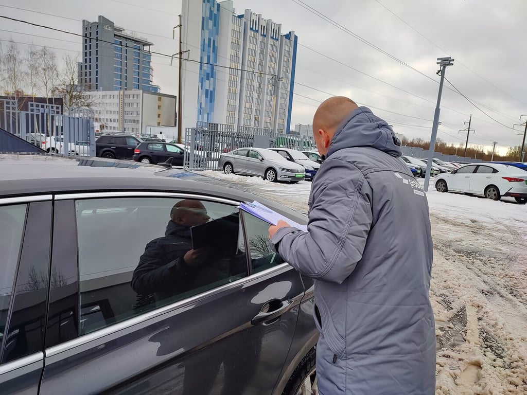 Этот «Пассат» в продаже уже несколько месяцев. И никто не звонит! Что не так с машиной?