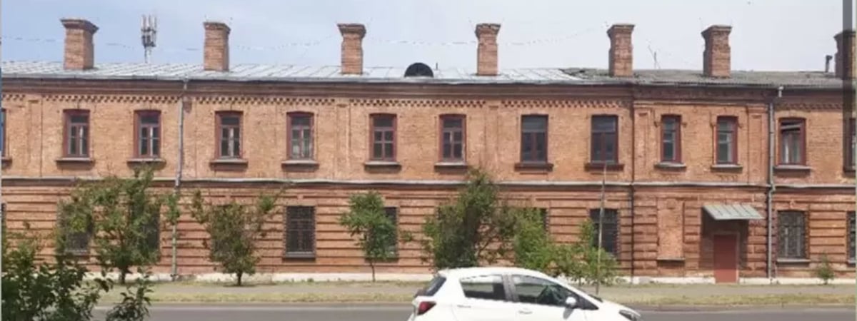 В Бресте продали старую казарму по цене в 9500 раз выше стартовой