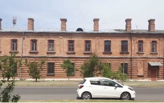 В Бресте продали старую казарму по цене в 9500 раз выше стартовой