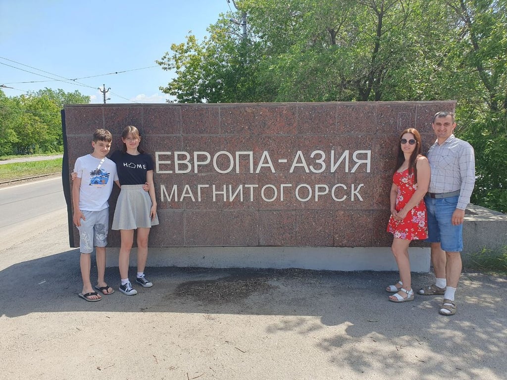 Махнули на Урал! Семья из Бреста проехала 7 000 км на стареньком BMW