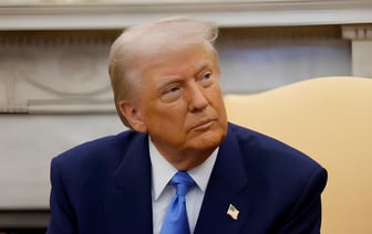 Трамп предложил покупать американское гражданство по «золотым картам». Сколько стоит?