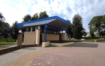 В Слониме подростки от нечего делать разрушили летний амфитеатр