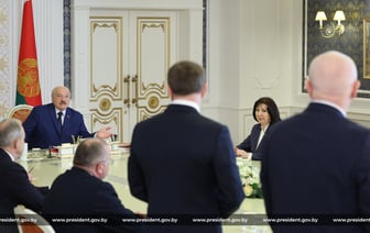 «Можете резко крутануть» — Лукашенко объяснил назначения премьер-министра и главы Нацбанка. Что за «горячая сковородка»?