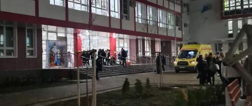 Восьмиклассник напал с ножом на учеников в Краснодаре