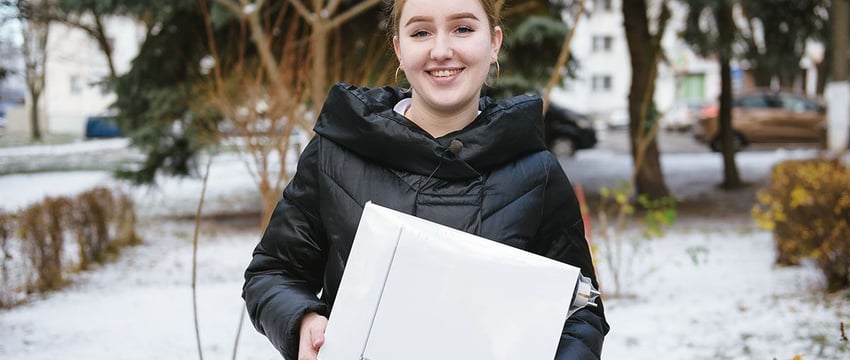 Медсестра из Гомеля купила мармелад и выиграла крутой MacBook