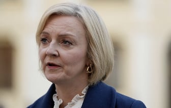 Бывшая премьер-министр Лиз Трасс теряет свое место, набрав 630 голосов на выборах в Великобритании