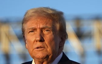 Трамп пригрозил БРИКС 100% пошлинами за попытку отказа от доллара