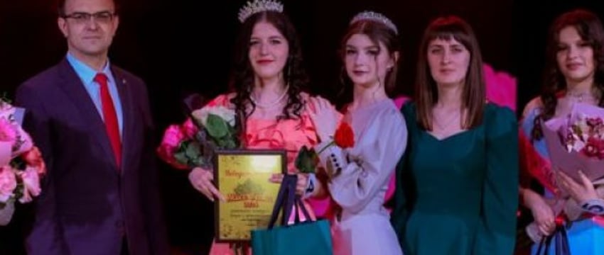 В Кобрине выбрали победительницу конкурса «Мисс Весна-2024»