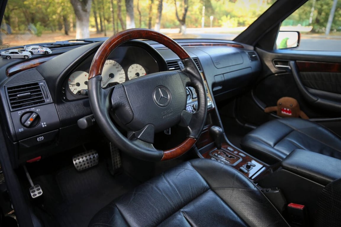 Mercedes