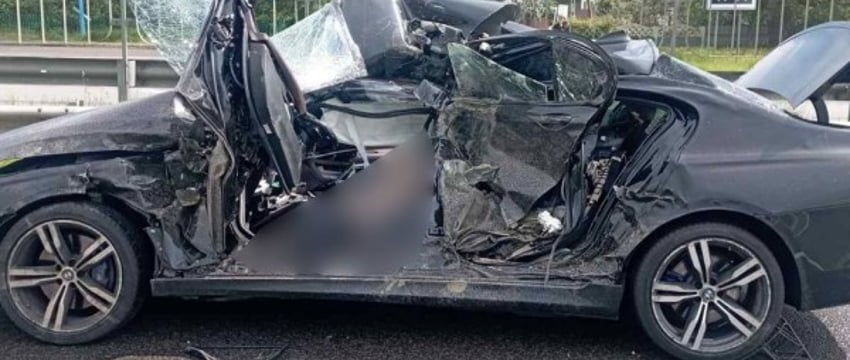 Авария BMW и школьного автобуса в Минске