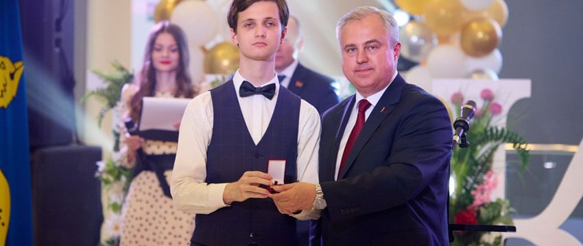 Куда поступают топовые стобалльники из Гомеля