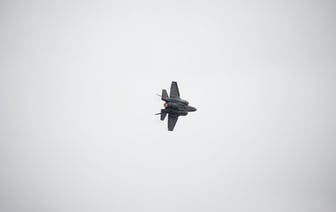 Планы поставок новых российских самолетов сокращаются