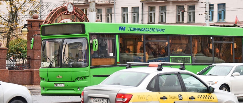 100 рейсов в Романовичи и зарплата водителей. Интервью с директором автопарка Гомеля