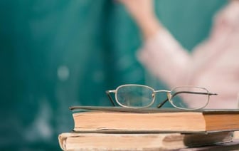 Учителям в Беларуси повысят зарплату с 1 января