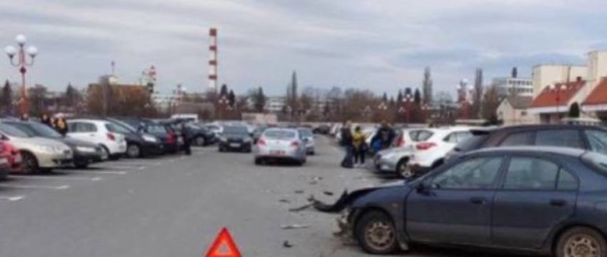 Возле спортивного комплекса «Брестский ледовый дворец» произошло ДТП