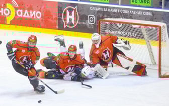 Хоккеисты «Немана» обыграли в Гродно лидера чемпионата