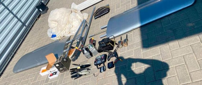 На границе с Польшей белорусские пограничники обнаружили тайник с частями дронов