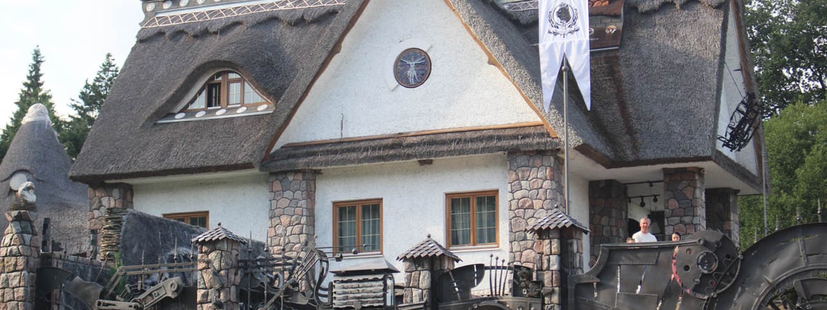 В грибочке поселился Винни Пух — что сейчас происходит в фэнтези-усадьбе Литовка