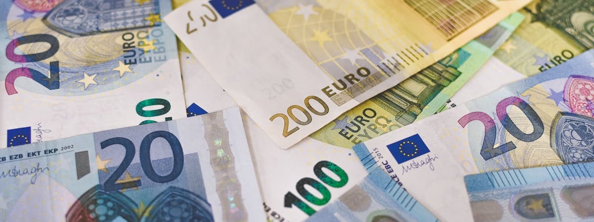 Спустя 23 года после введения евро немцы все еще сдают старые дойчмарки