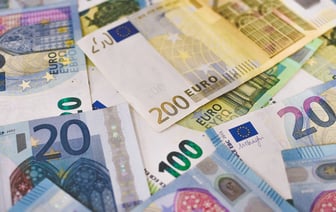 Спустя 23 года после введения евро немцы все еще сдают старые дойчмарки