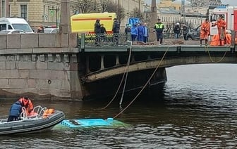 Трагедия в Санкт-Петербурге: Автобус утонул в реке Мойке