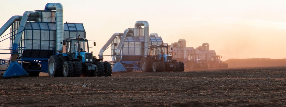 В Беларуси начался сезон добычи торфа — сколько продукции планируют заготовить заводы