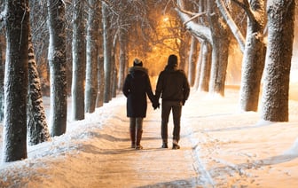 Когда жене и мужу при устройстве на работу заплатят более 8000 рублей? В Минтруда Беларуси назвали одно условие