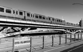 Канцлер Германии Шольц поговорил с Путиным по телефону