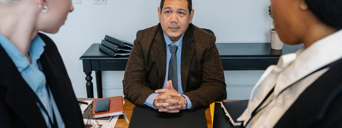 США решили возобновить военную помощь и передачу разведданных Украине