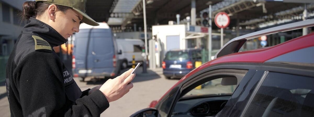 Совмин Польши одобрил отмену штампов в паспортах на границе. Как въезжать белорусам?