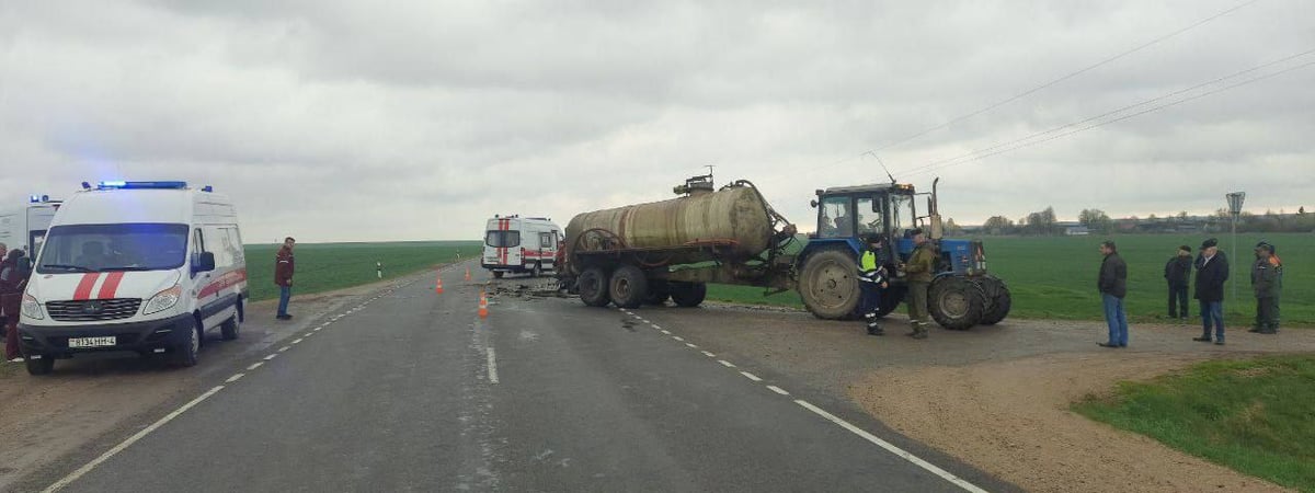 В Мостовском районе маршрутка с пассажирами врезалась в трактор — есть пострадавшие