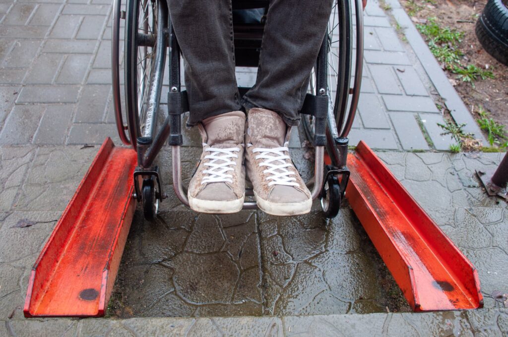 Невероятная история инвалида-колясочника из Беларуси и его жены