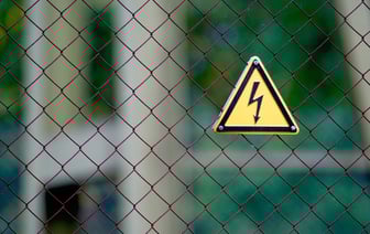 В Лиозно мужчина забрался в транмсофрматорную подстанцию и погиб погиб от удара током