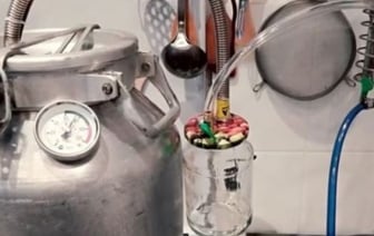 Аппарат купил честно, самогон сварил незаконно: можно ли делать алкоголь дома