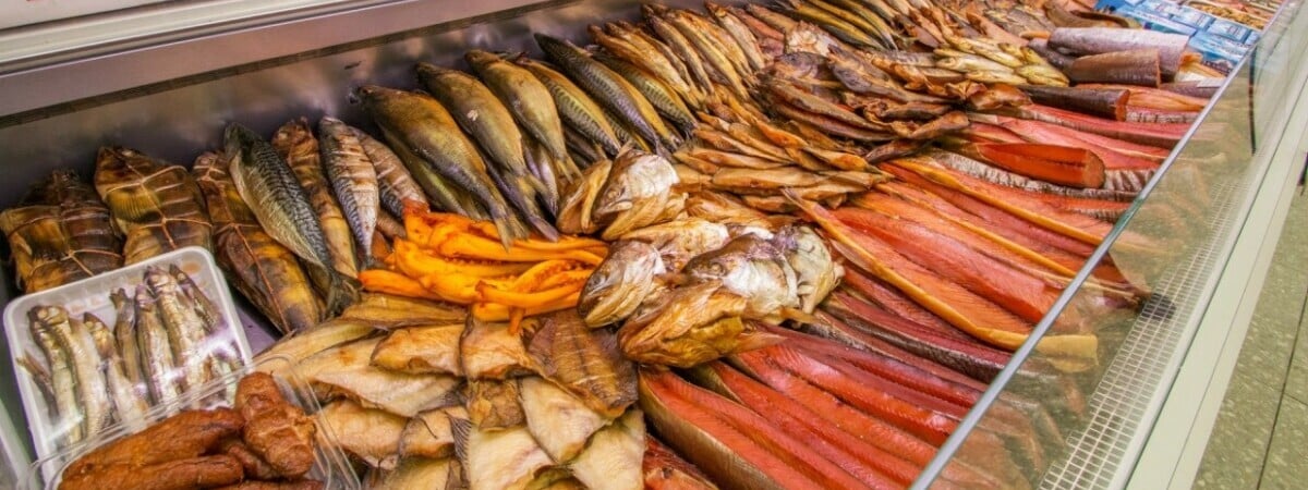 Белорусские магазины снизили цены до 49% на рыбу, креветки и кальмары