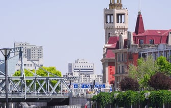 В Китае разработали передвижные зарядные устройства для электромобилей