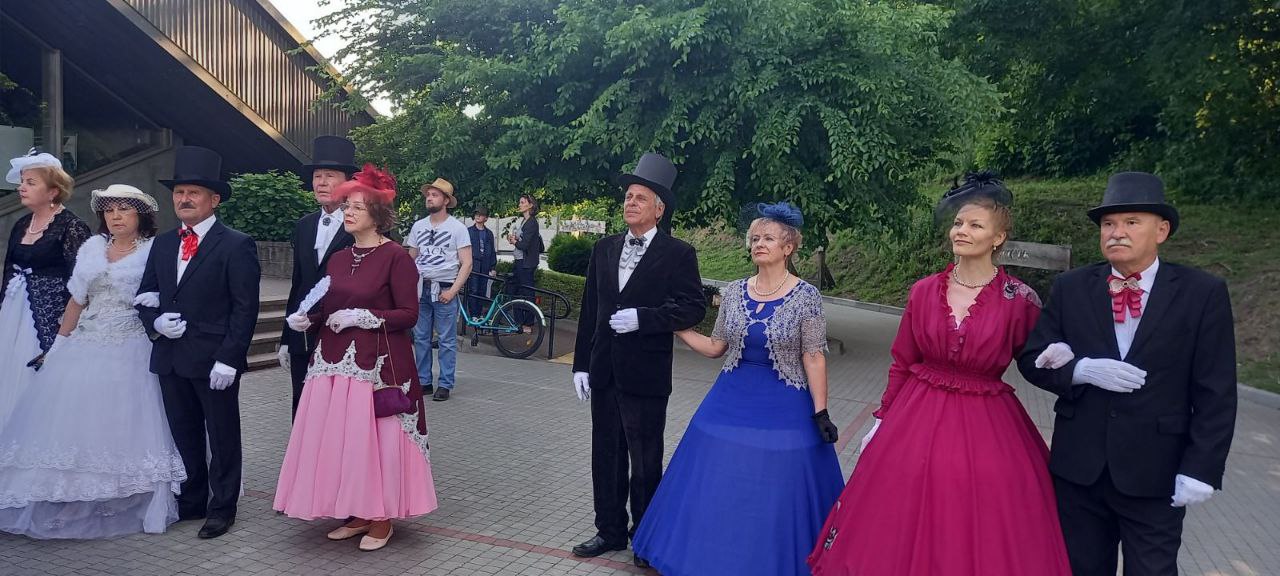 В Бресте устроили бои ММА по-средневековому