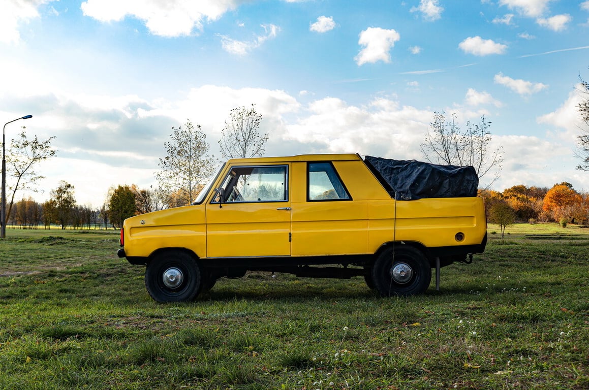 Белорус очень бережёт редкий рамный пикап 1977 г.в.