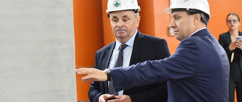 В Гомеле работники ДСК задали вопросы помощнику Президента