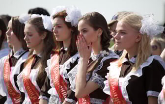 Минобразования Беларуси определило даты последних звонков и выпускных в 2025 году. Где их можно проводить? — Официально