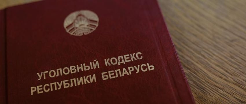 Из-за чиновников девочка оказалась в приемной семье, где ее насиловал приемный отец