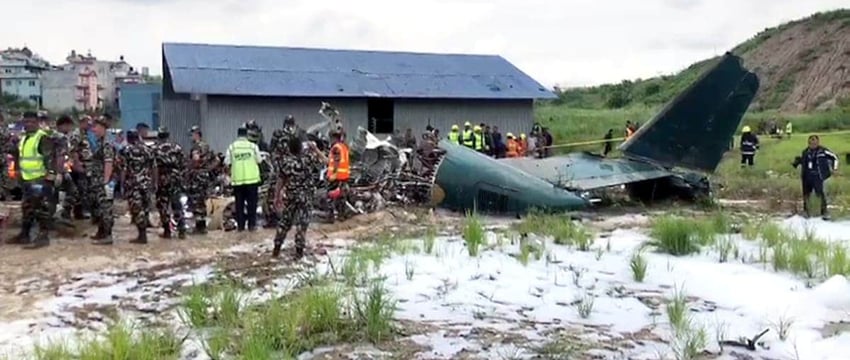 Очевидцы рассказывают о крушении самолета в Непале: услышали громкий звук, а затем...