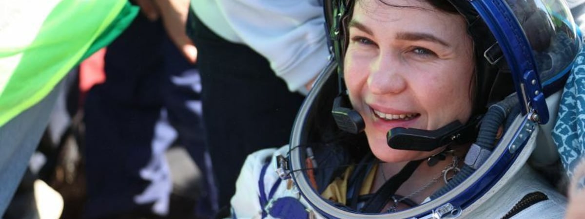 Первая белорусская космонавтка Василевская вернулась на Землю. Что она сказала? — Видео