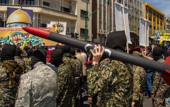 Bloomberg: Иран ударит по Израилю, что расширит конфликт на Ближнем Востоке