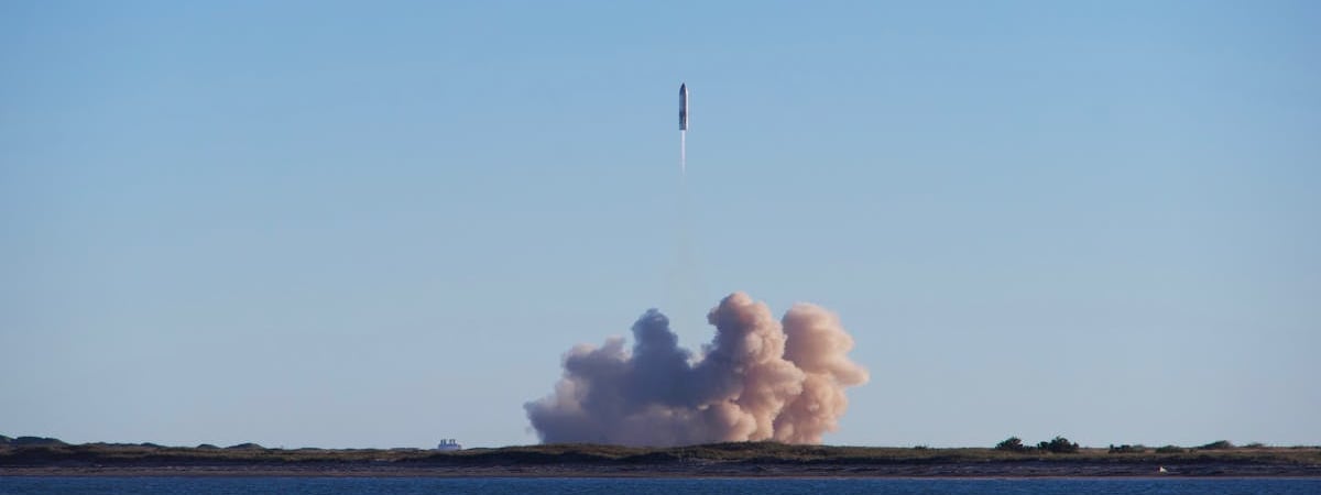 Седьмой тестовый запуск лунной ракеты SpaceX завершился неудачей