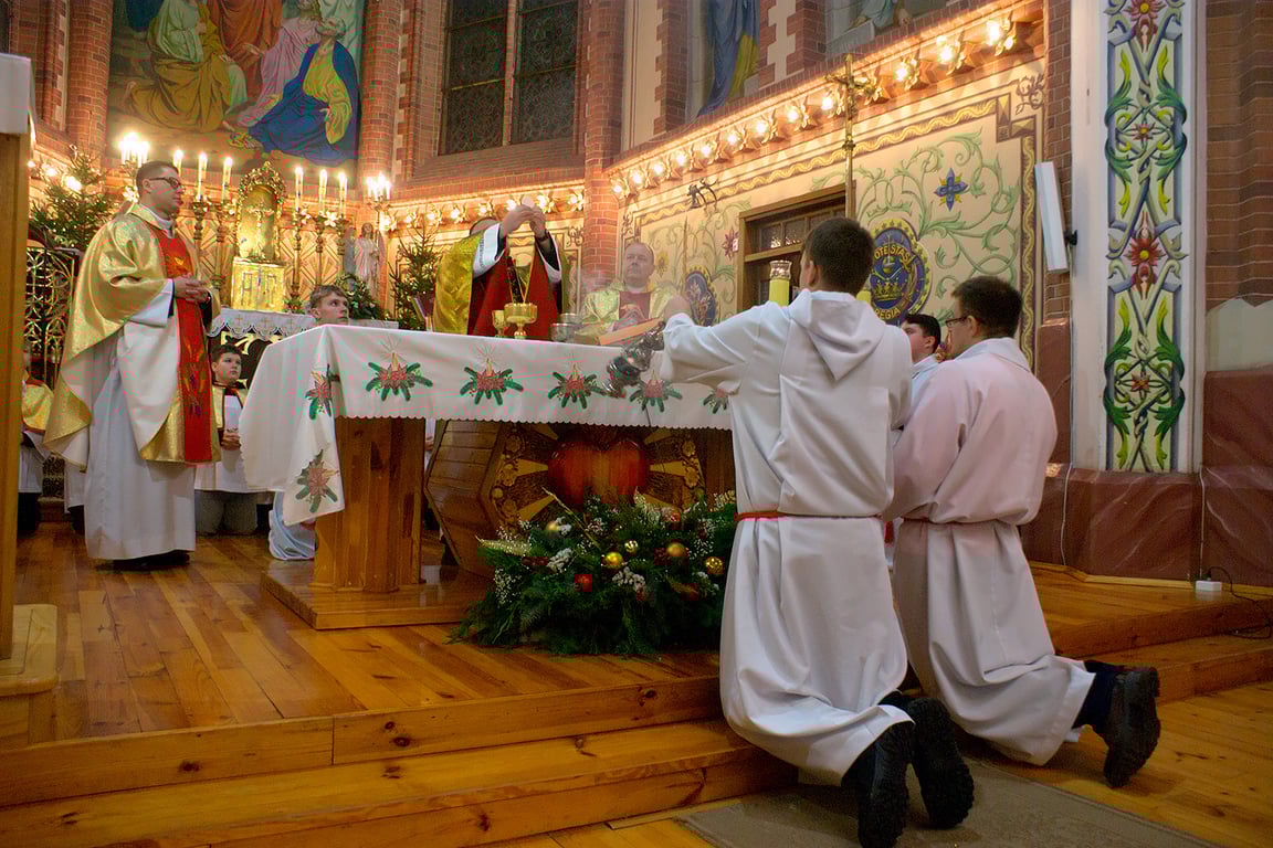 Фотарэпартаж з пастаўскага касцёла Антонія Падуанскага. Фота Сержука Серабро