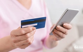 В Гомеле пенсионерка передала мошенникам 5 тысяч долларов. В этот раз деньги удалось вернуть