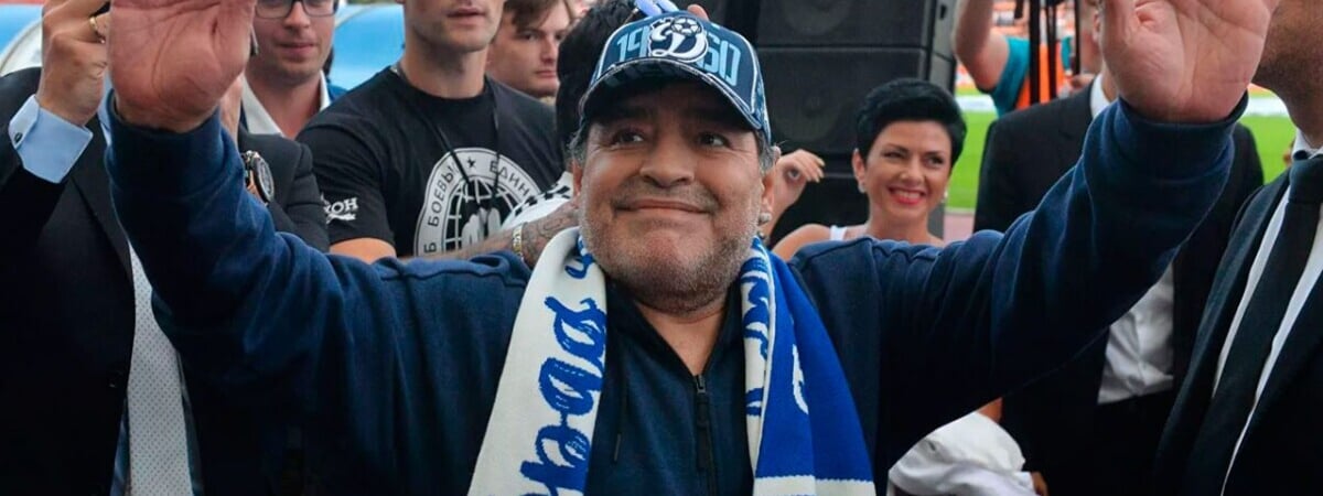 В Аргентине начался суд над медиками Диего Марадоны. Их обвинили в непредумышленном убийстве легенды