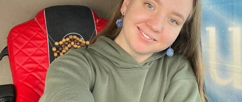 «У полиции только один вопрос: cash или карта?». Девушка из Брестской области колесит по Европе на Mercedes-Benz Actros